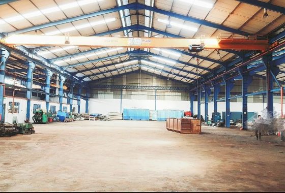 Johor Factory Malaysia Industry BT-PTR-2-KULAI-–-58K-BUA-factory-overhead-crane-1-560x380 Kulai Factory For Sale (BT-PTR2)  