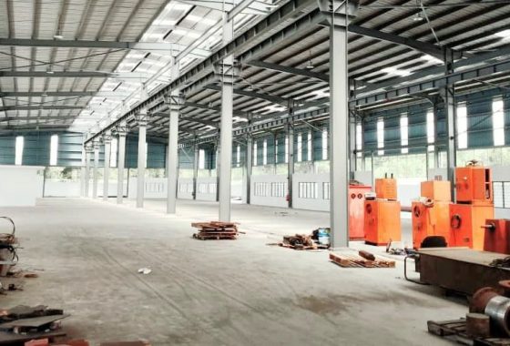 Johor Factory Malaysia Industry BT-PTR-4-PASIR-GUDANG-–40K-BUA-factory-photo-1-560x380 Heavy Ind.Factory at Pasir Gudang with 1000 Amp For Rent (BT-PTR4)  