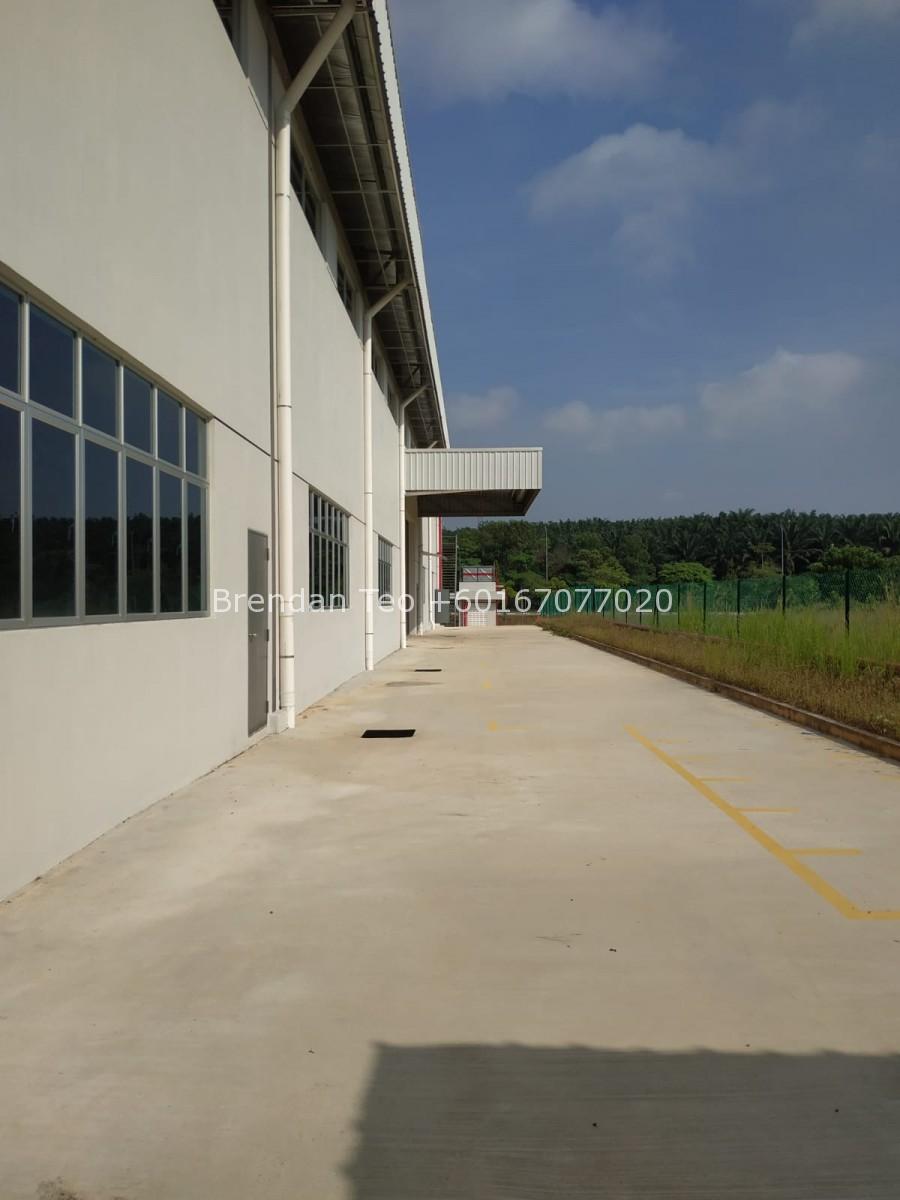 Johor Factory Malaysia Industry IMG-20190827-WA0001 Brand New Factory at Kulai,Indahpura Industrial Park with Dock Leveler (PTR129)  