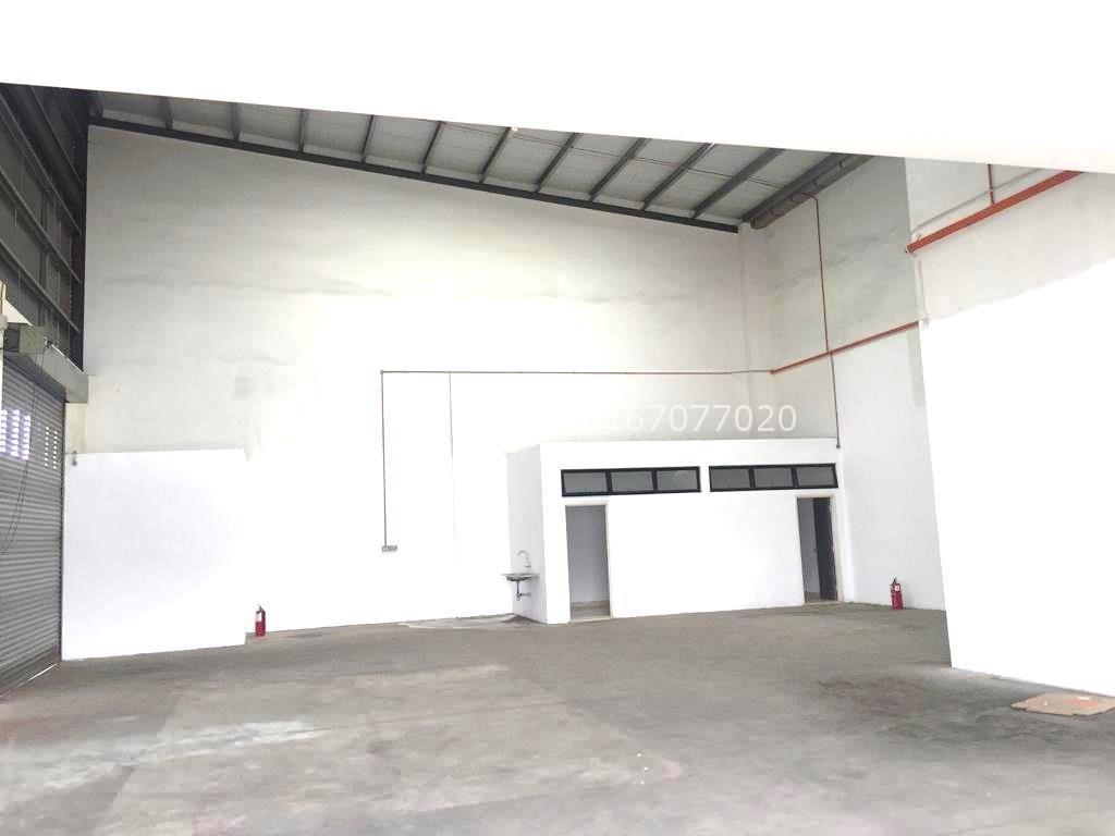 Johor Factory Malaysia Industry 3-2 PTR 171 - factory at kempas for rent (5k bua) EXTERNAL  