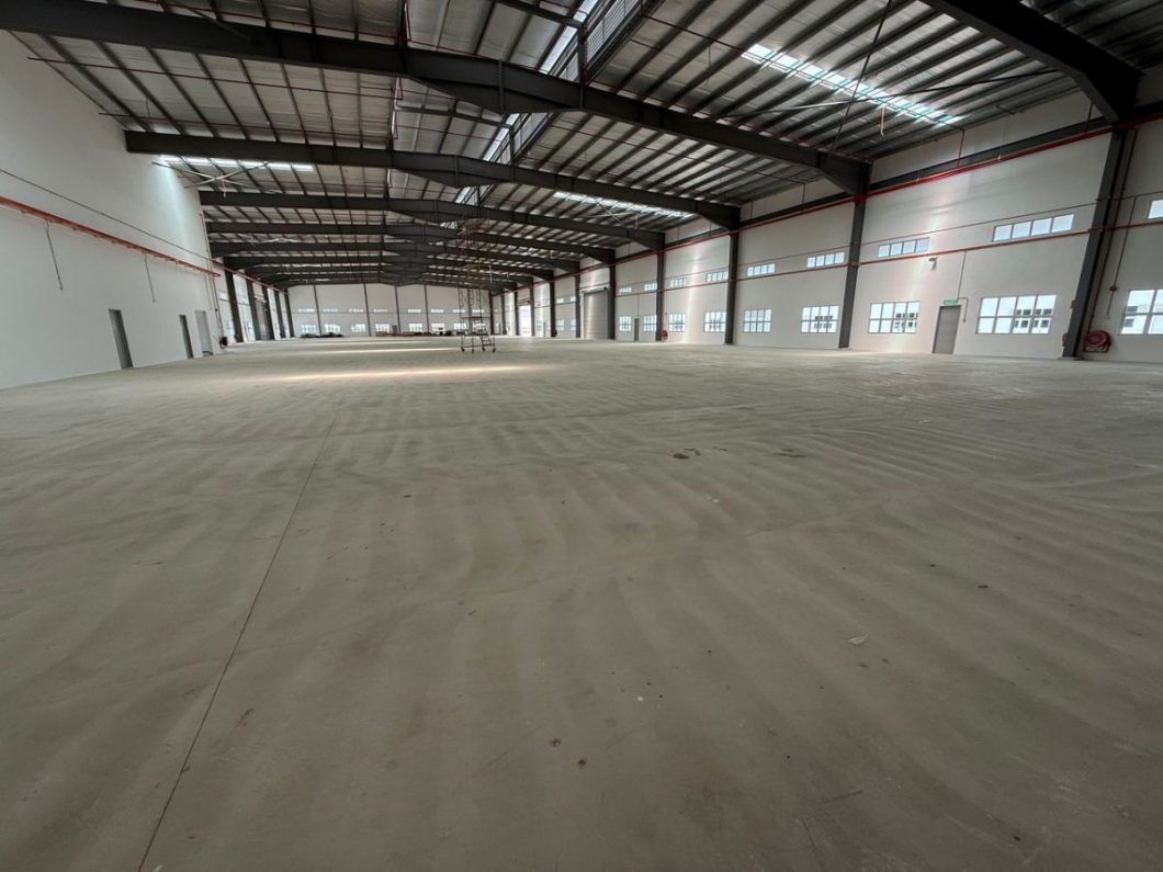 Johor Factory Malaysia Industry WhatsApp-Image-2025-07-29-at-19.07.27-1060x795 Senai Factory with Big Power, High Ceiling Dock Leveler,Loading Bay For Rent Johor Factory Malaysia Industry WhatsApp-Image-2025-07-29-at-19.07.27-1060x795 Senai Factory with Big Power, High Ceiling Dock Leveler,Loading Bay For Rent