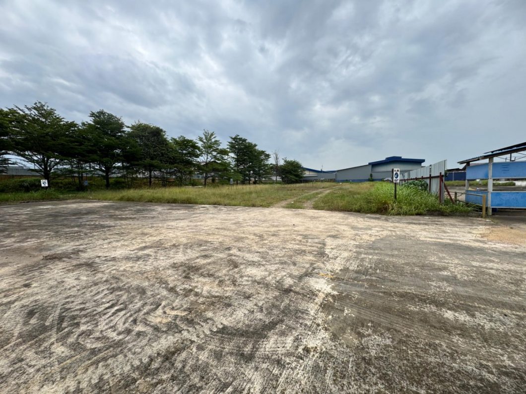 Johor Factory Malaysia Industry WhatsApp-Image-2025-09-28-at-18.12.21-1060x795 Pasir Gudang Factory with Big Land and High Power For Sale (BT-PTR74)  