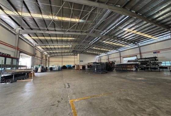 Johor Factory Malaysia Industry WhatsApp-Image-2025-10-07-at-18.00.03-560x380 Kulai Freehold Medium Industry Factory with High Power For Sale (PTR330)  