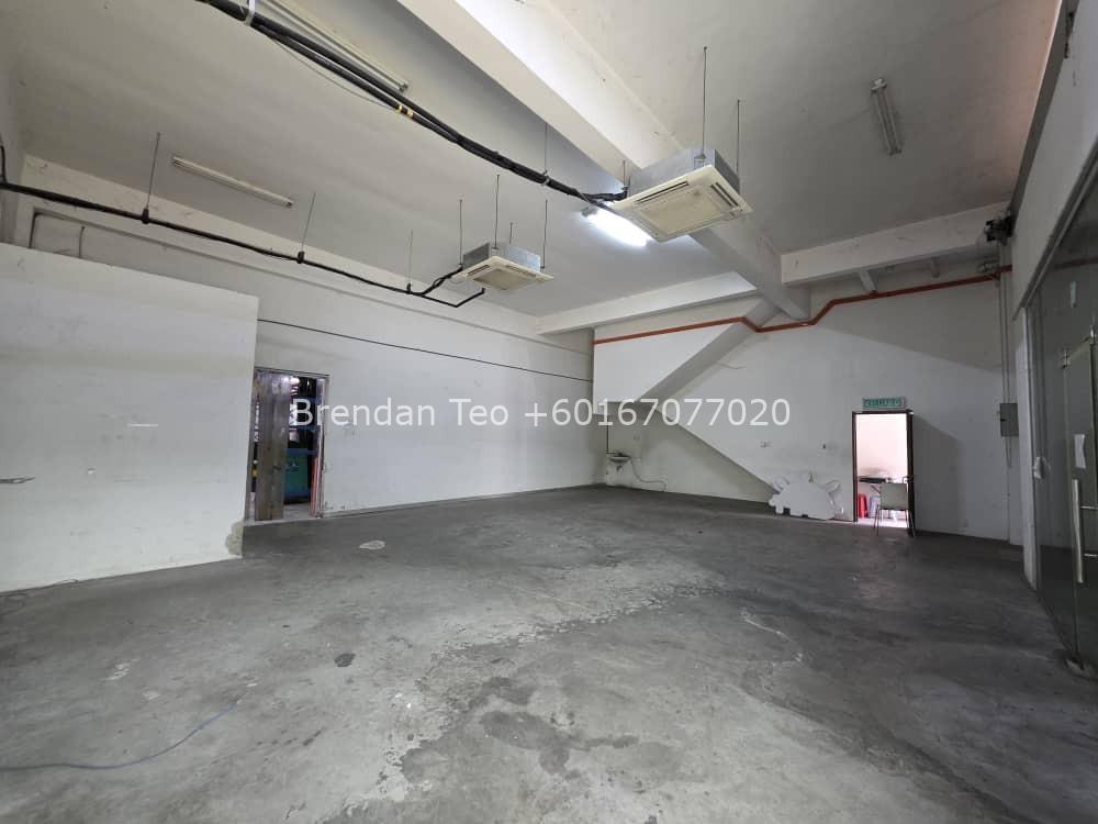 Johor Factory Malaysia Industry WhatsApp-Image-2025-10-08-at-17.16.48 Johor Kempas Industry Park Cluster Factory For Rent (PTR75) Johor Factory Malaysia Industry WhatsApp-Image-2025-10-08-at-17.16.48 Johor Kempas Industry Park Cluster Factory For Rent (PTR75)