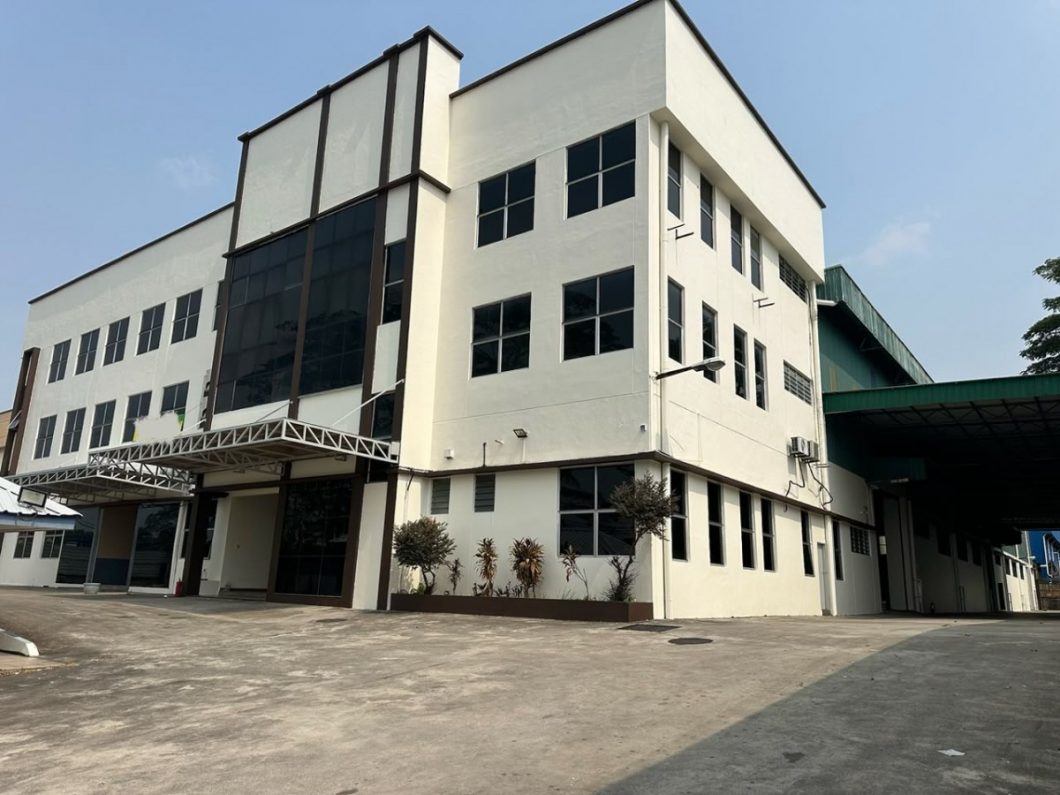 Johor Factory Malaysia Industry WhatsApp-Image-2026-10-30-at-19.22.35-1060x795 Permas Plentong Freehold Factory with High Ceiling For Rent  
